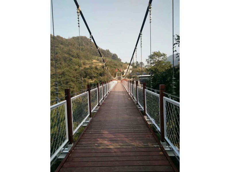 木質吊橋